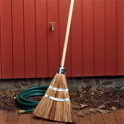 Escoba de Jardín de Piaçaba Resistente con Mango Largo de Madera Marrón