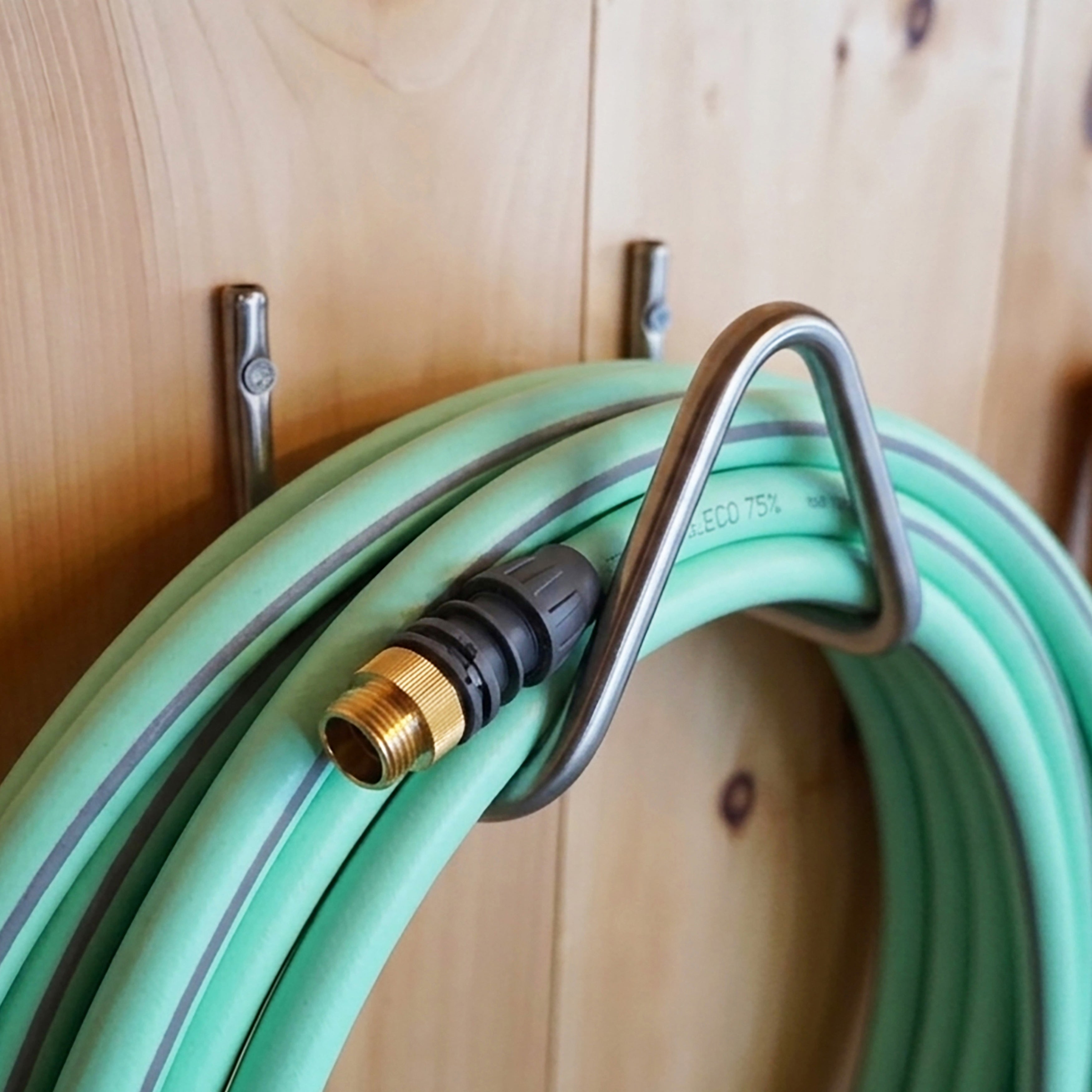 Colgador de Manguera Pequeño de Acero Inoxidable para Montaje en Pared