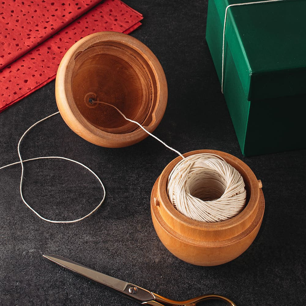 Portacuerda de Madera con Forma de Bellota